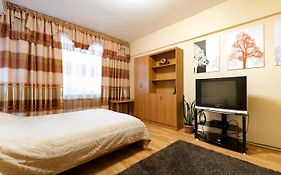 Nadezhda Apartments On Zhibek Zholy Avenue 33